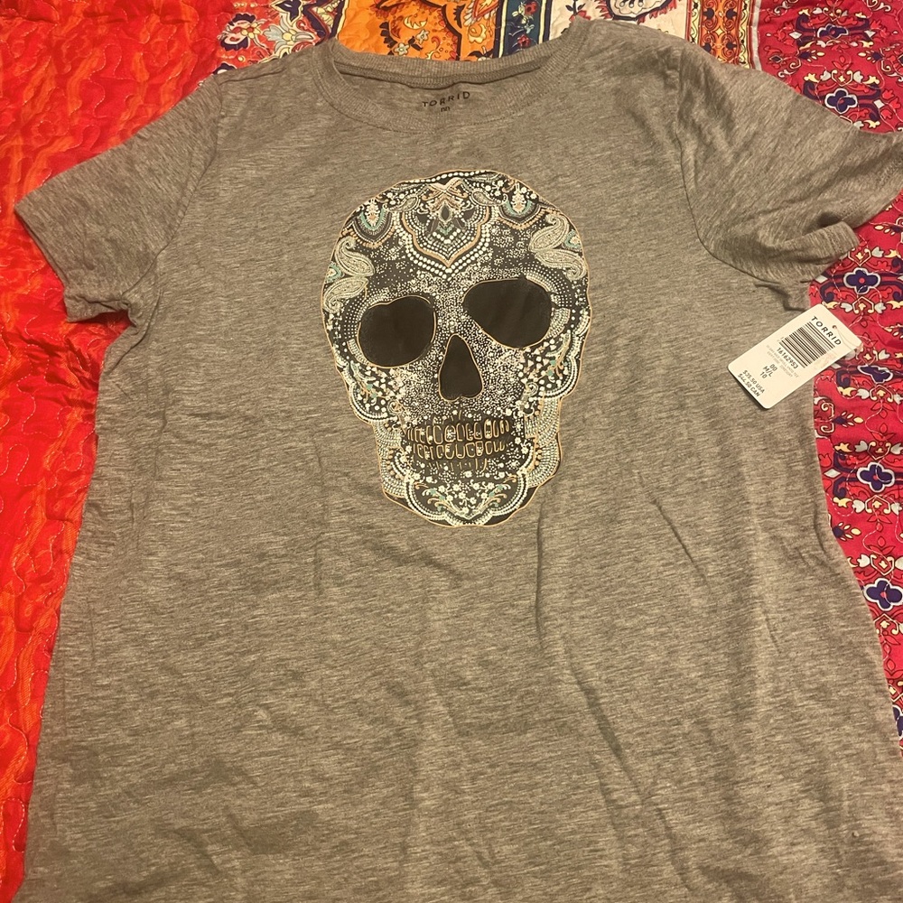 Torrid Grey Glam Skull Vintage T-shirt Size 00